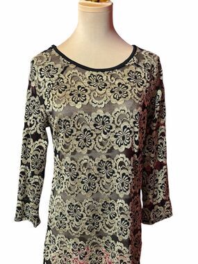 Deb Black Cream Floral Lace Overlay Blouse 2X 3/4 Sleeve Dressy Top